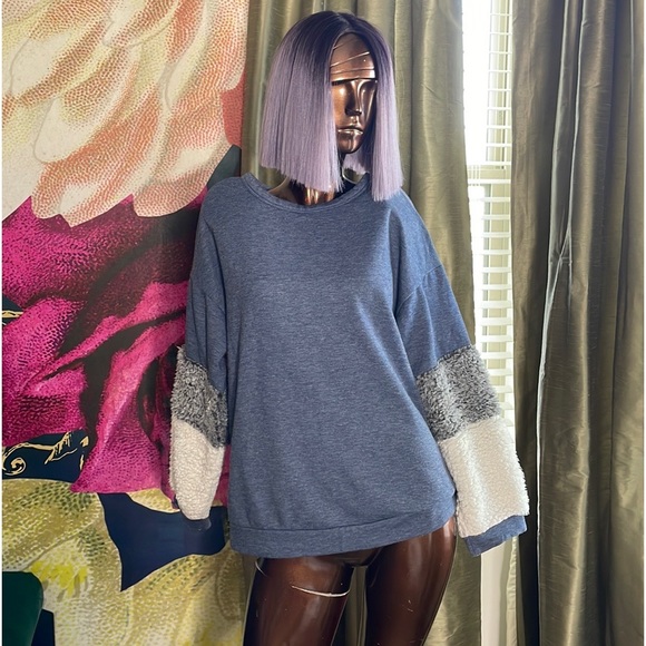Cozy Color-block Sweater - Picture 1 of 3